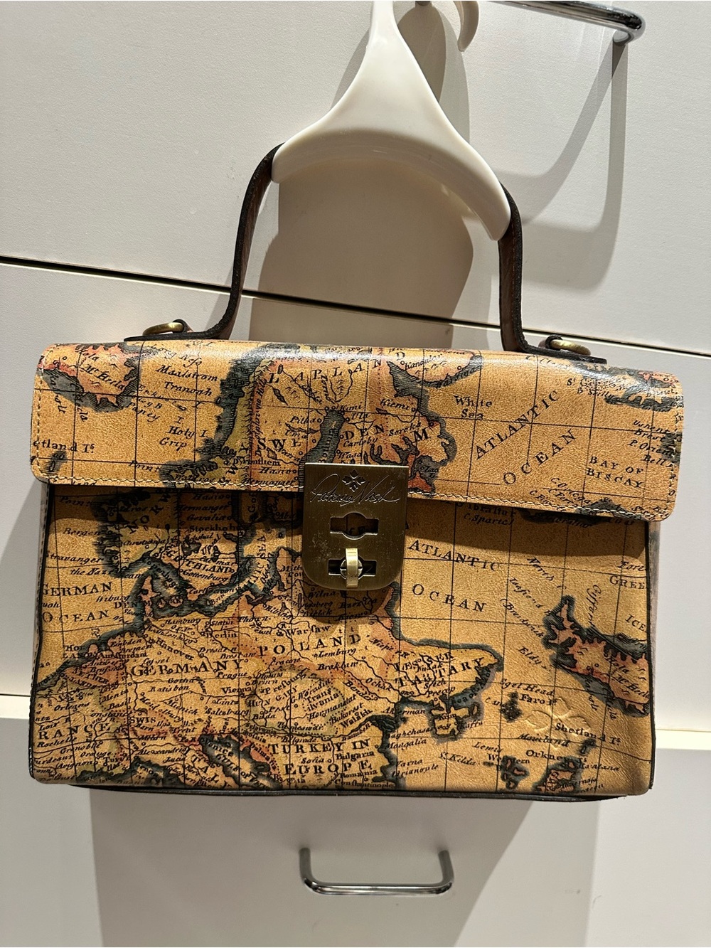 Patricia Nash old Italy’s Map print satchel